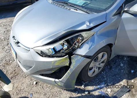 2016 Hyundai Elantra Se z USA, uszkodzony, nr VIN 5NPDH4AE1GH678071